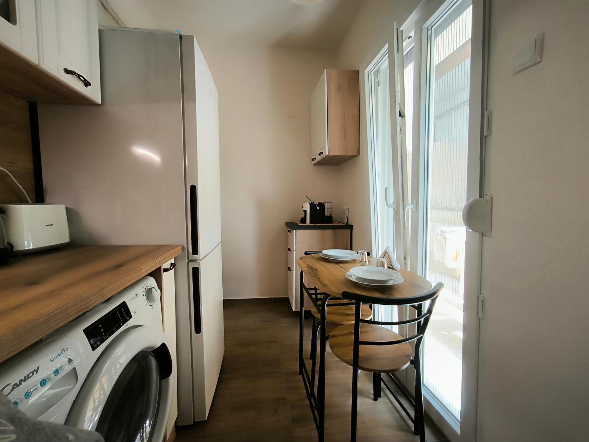 Port View, Veranda, 80 Sqm, Spacious Place For 6 Thessaloniki Exterior foto
